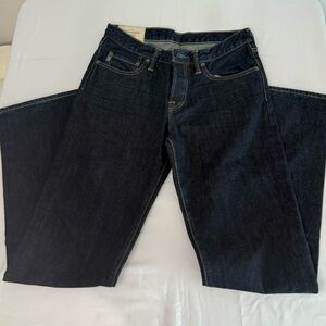 Abercrombie & Fitch Men’s dark blue button fly jeans. New without tags. 31x32
